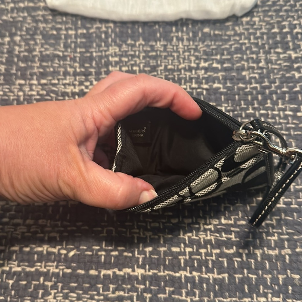 Coach Signature Wristlet NWT - Picture 6 of 8